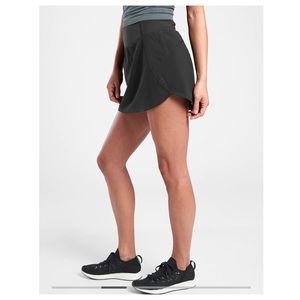 *NWT* Athleta Run With It 14" Skort